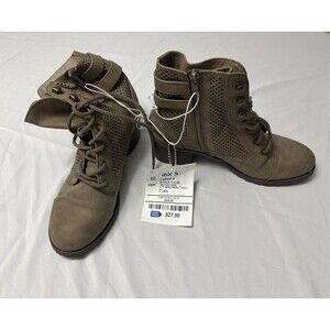 Women’s Olive Report Size 7 1/2 Ankle Boots
